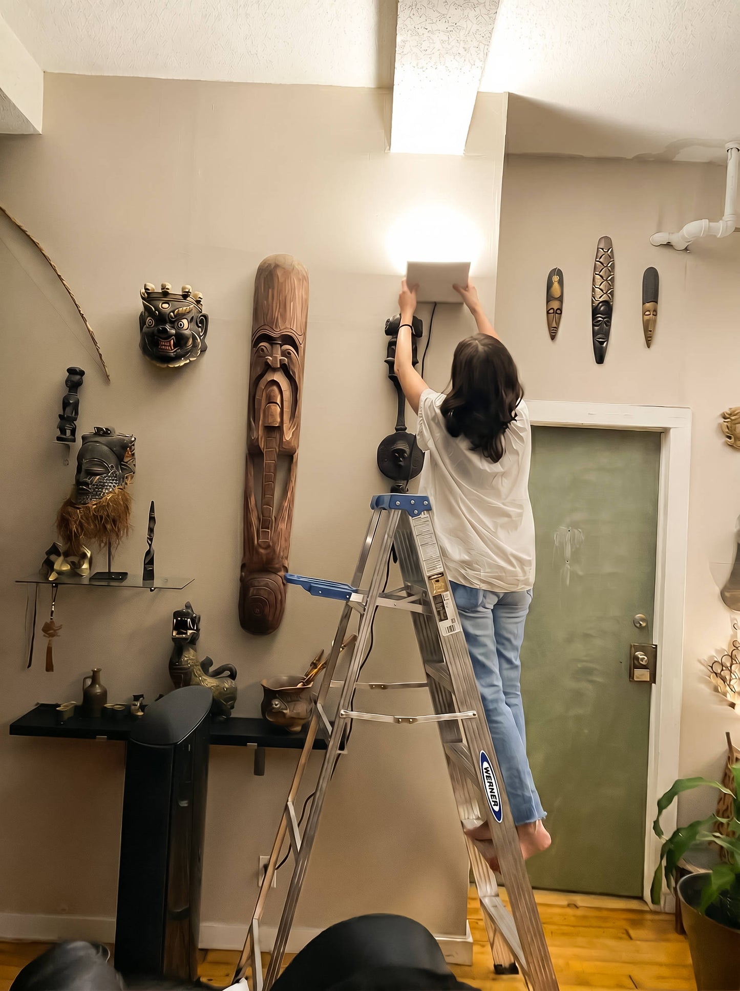 Point Sconce